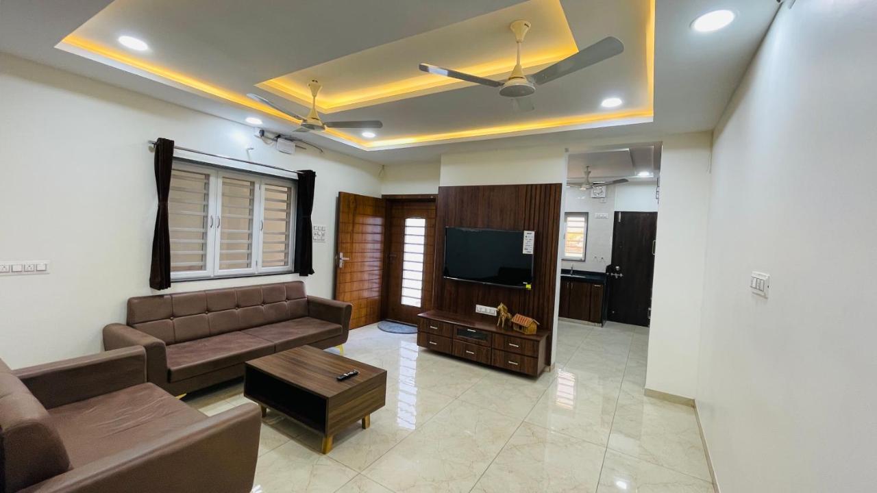Luxurious 3 Bhk Villa In Bhuj - Shivani Homestay Eksteriør billede