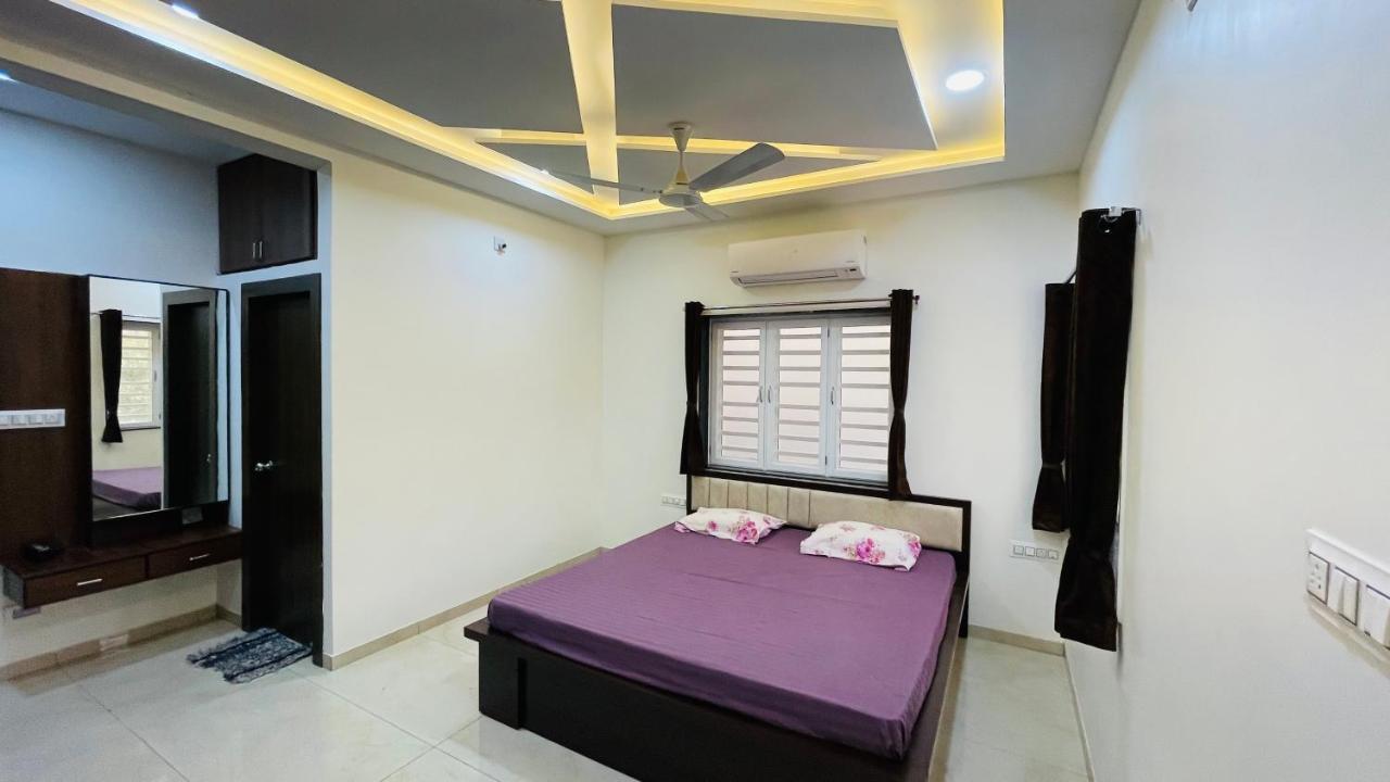 Luxurious 3 Bhk Villa In Bhuj - Shivani Homestay Eksteriør billede